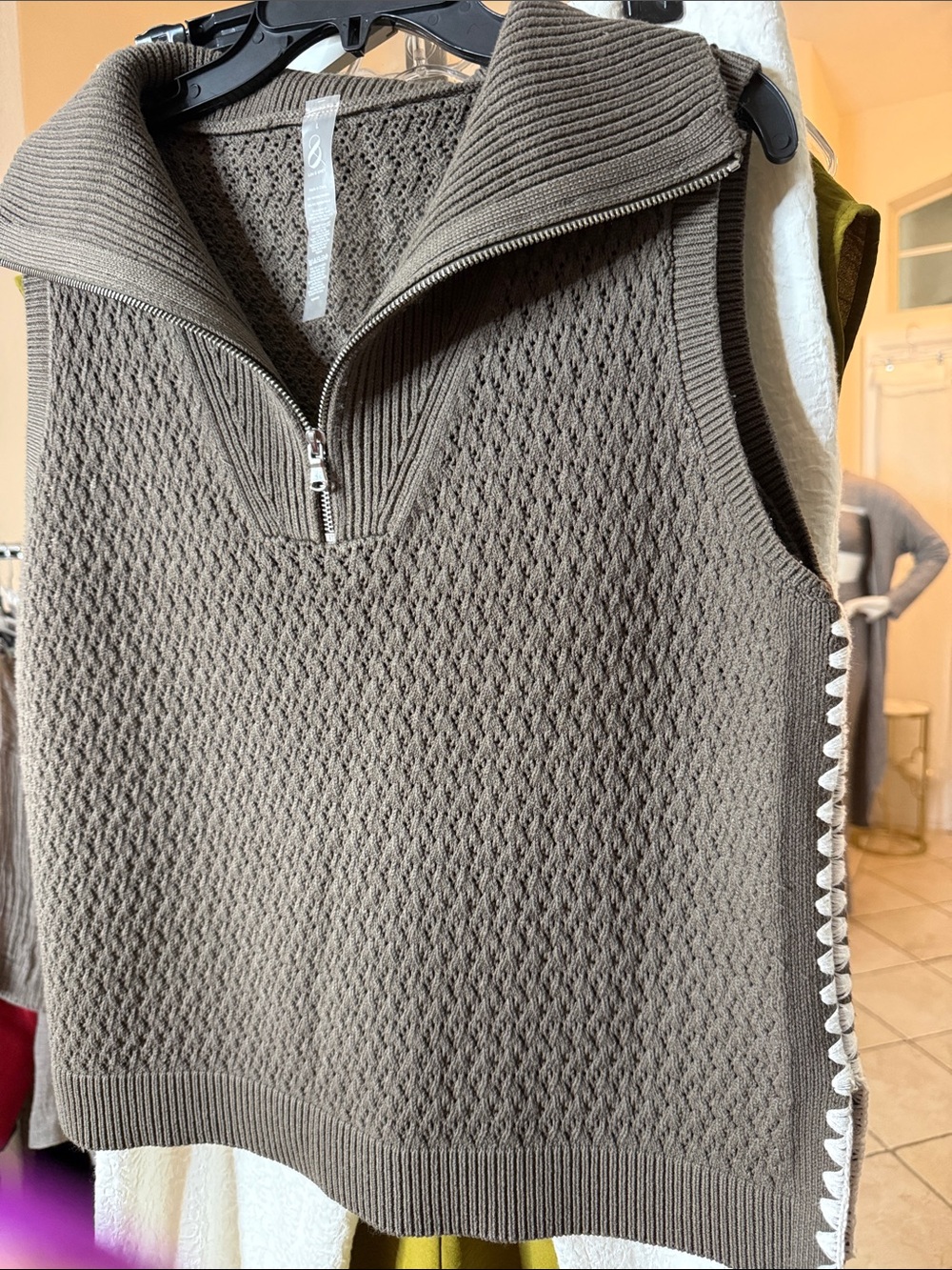 Lou & Grey Taupe Gray Pointelle Knit Half-Zip Sleeveless Sweater Top - Picture 11 of 12
